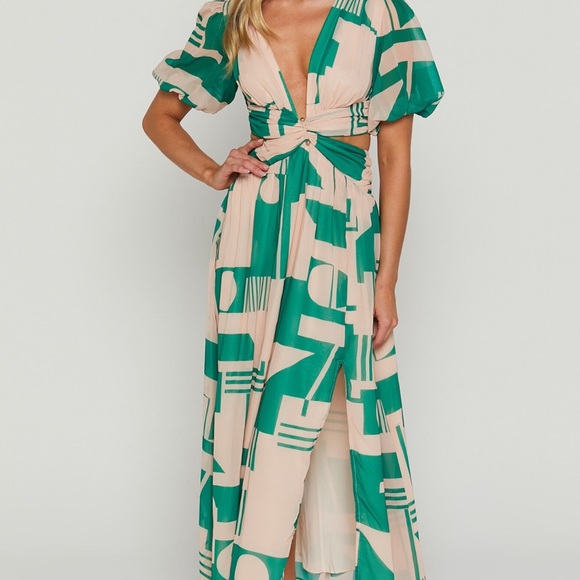 Showpo Green and Cream Geometric Maxi Dress - Picture 1 of 4